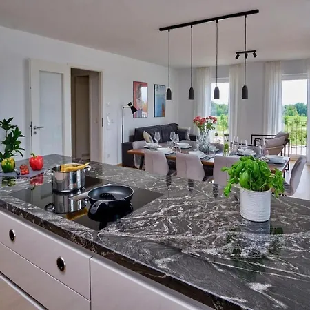 Exklusive Panorama-ferienwohnung Fuer Bis Zu 6 Personen In Apartament *